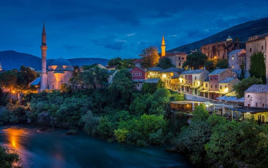 Day Trip From Dubrovnik: Mostar & Kravice Waterfalls - Why combine Mostar and Kravice in one day?