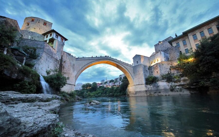 Day Trip From Dubrovnik: Mostar & Kravice Waterfalls - How the schedule shapes your Mostar visit