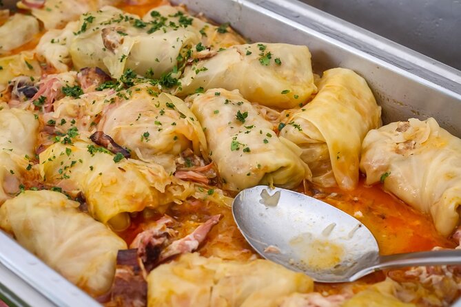 Delicious Sarajevo: Eat, Walk & Discover City Tour - Learning pita at a Sarajevo buregdžinica
