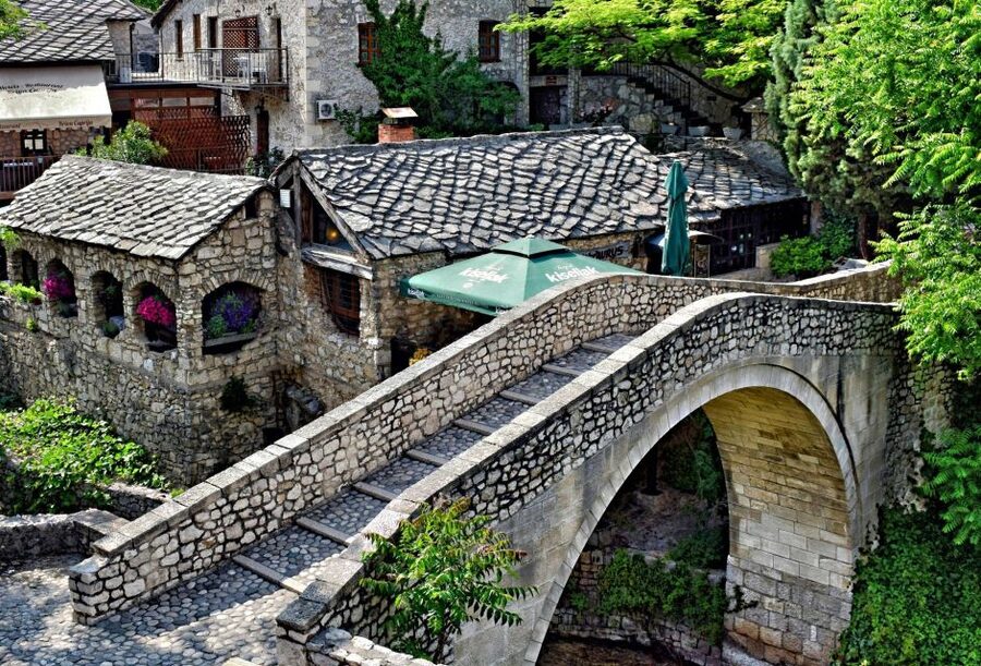 Dubrovnik: Private Day-Trip to Mostar - Bosnia & Herzegovina - Lunch, coffee, and Bosnian flavors