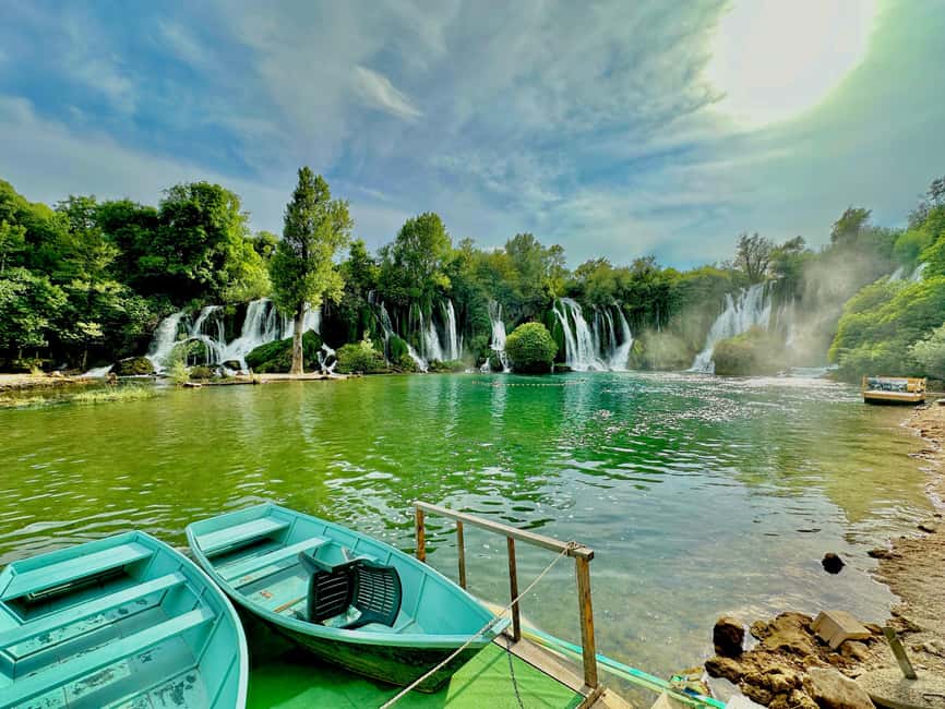 Dubrovnik: Private Tour to Mostar and Kravice Waterfalls - Practical packing list for the border and waterfalls