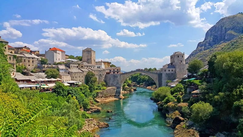 From Dubrovnik: Mostar and Kravice Waterfalls Day Trip - The early start and the road inland