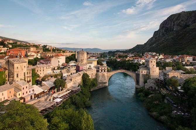 Mostar Private Walking Tour - where East meets West - Why this Mostar walk works so well