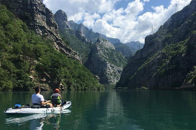 Neretva kayak canoe safari - The 90-Minute Paddle Through the Canyon