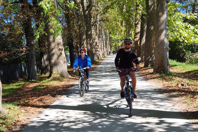 Sarajevo City SIghtseeing / War Bike Tour - Riding out to Vrelo Bosne
