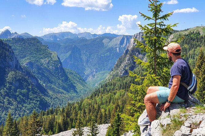Sutjeska National Park Hike from Sarajevo - Prijevor viewpoint and the first mountain views